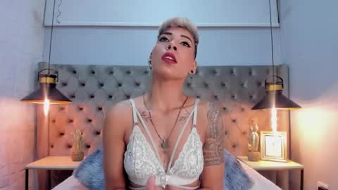 Mia Morgann online show from March 4, 2025, 2:10 pm