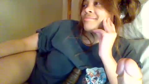 MiaMuffn online show from December 4, 2024, 8:12 am