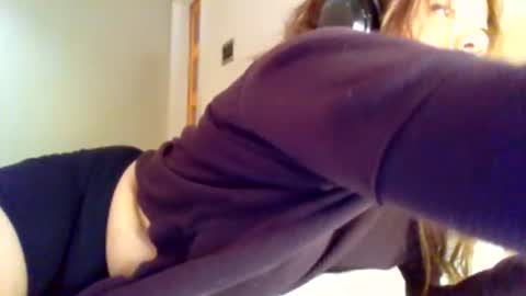 MiaMuffn online show from December 8, 2024, 11:46 am