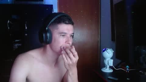 miaou_miaou online show from February 18, 2025, 3:21 am