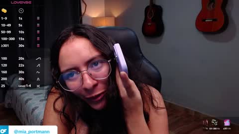 MIAPORTMANN online show from December 16, 2024, 12:16 pm