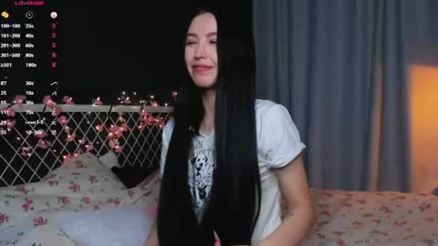 Snapshot of miarielle chatting on June 11, 2026, 5:44 pm Liz online show from June 11, 2026, 5:44 pm
