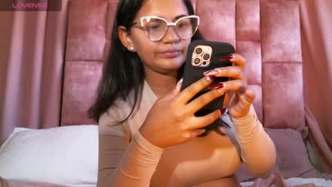 Snapshot of miasandoval_22 chatting on January 10, 2025, 9:10 pm miasaandovaal 22 online show from January 10, 2025, 9:10 pm