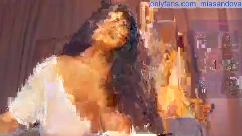 Snapshot of miasandoval_22 chatting on November 7, 2025, 8:20 pm miasaandovaal 22 online show from November 7, 2025, 8:20 pm