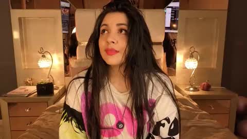 MiaHancock online show from November 6, 2025, 11:37 pm