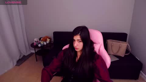 Miayna Silk online show from March 3, 2025, 12:27 pm