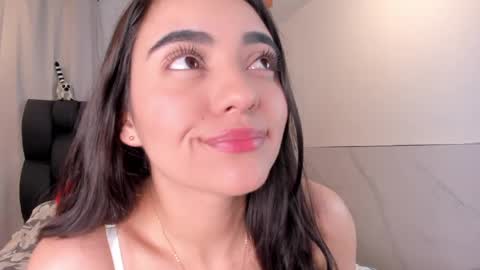 Snapshot of miavelvet1 chatting on May 5, 2026, 1:57 am miavelvet1 online show from May 5, 2026, 1:57 am