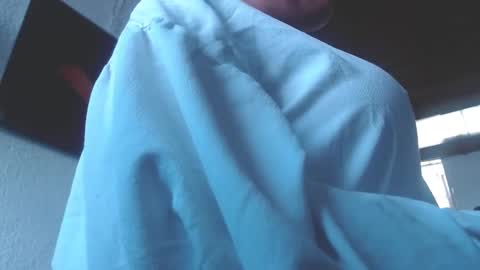 Mia online show from January 17, 2025, 4:47 pm