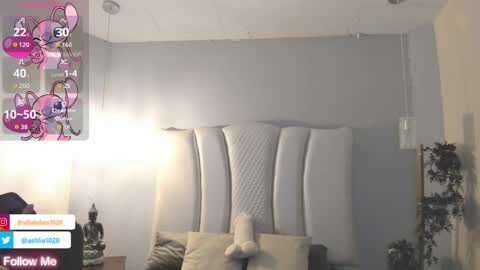 Mia Villalobos online show from September 24, 2025, 11:57 am