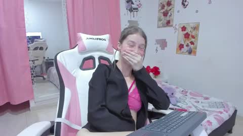  Chloe  online show from January 14, 2025, 5:30 am