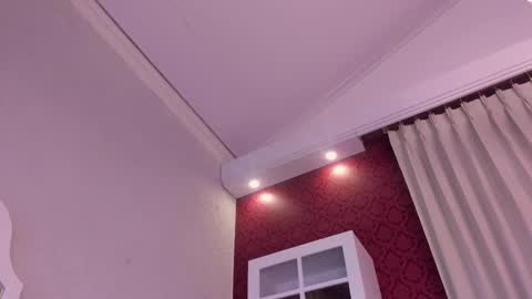 Mia online show from March 5, 2025, 3:18 am