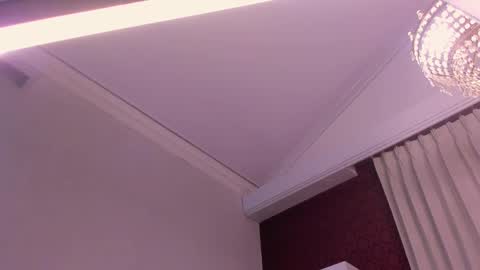 Mia online show from March 11, 2025, 3:16 am