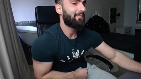 MicahLane online show from April 22, 2026, 5:21 am