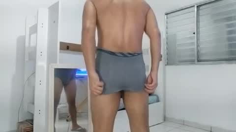 micarranox online show from October 3, 2025, 2:08 am