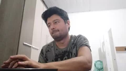 micarranox online show from March 26, 2026, 7:36 am