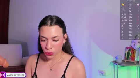         online show from September 27, 2025, 10:15 pm