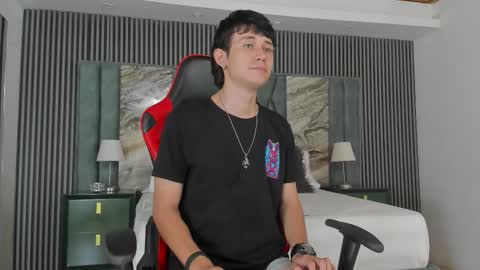 Michael online show from October 4, 2025, 3:21 pm