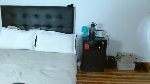 Michael  Iris online show from October 20, 2025, 8:15 am