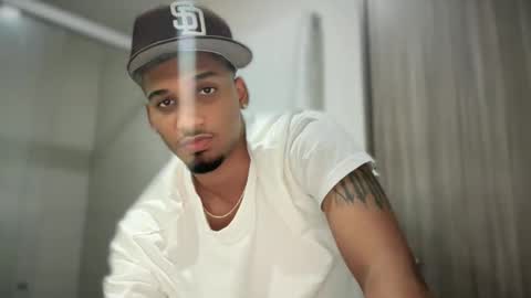 Angel online show from February 28, 2025, 3:37 pm