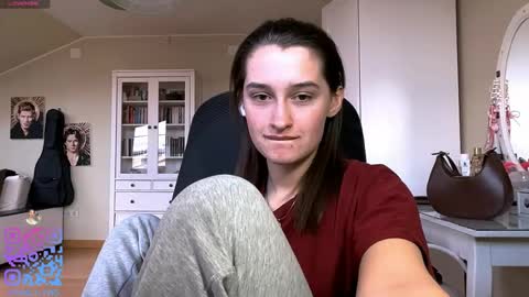 Emily online show from April 20, 2026, 2:20 pm