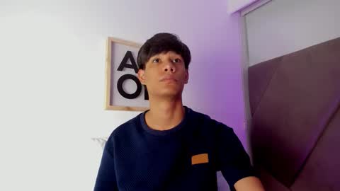 michael_vidal online show from October 31, 2025, 7:48 pm