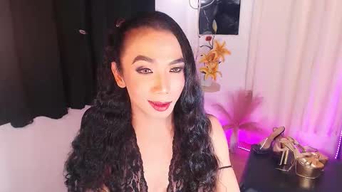 michaelagoddess online show from October 3, 2025, 6:38 pm