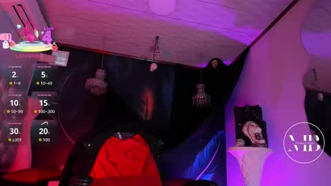 Michael online show from October 25, 2025, 3:18 pm