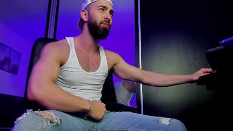 MichaelEvansx online show from February 26, 2025, 6:58 am