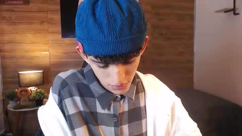 michaelkoiv online show from March 28, 2026, 11:43 am