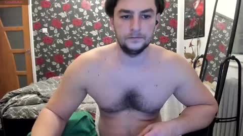 michaelragnar90 online show from January 7, 2025, 1:35 pm