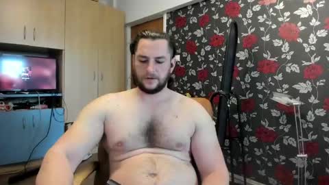 michaelragnar90 online show from April 22, 2026, 7:44 am