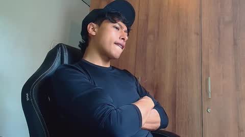 michaelstones online show from December 20, 2024, 4:57 pm