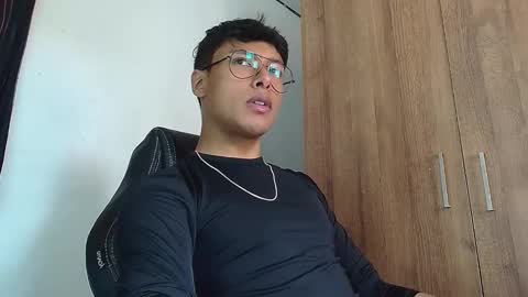 michaelstones online show from March 10, 2025, 6:01 pm