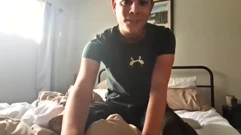 michaeltwinkboy online show from May 13, 2026, 6:27 pm