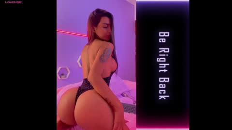 michelle_madson_ online show from February 5, 2025, 12:49 pm