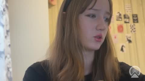 michelle_neely online show from September 9, 2025, 9:20 am