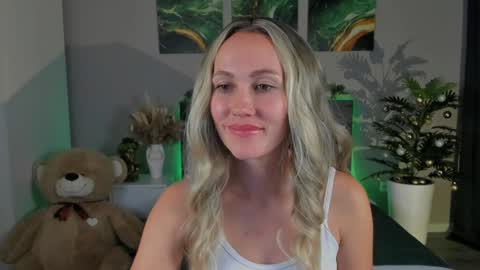 MichelleOrtis online show from December 8, 2024, 4:18 pm