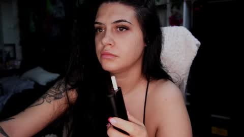 michellerossee online show from November 27, 2025, 8:16 am