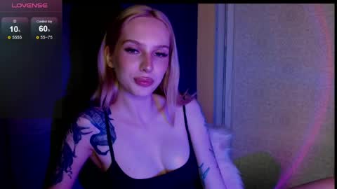 Snapshot of michellevelour chatting on June 4, 2026, 5:19 pm Michelle online show from June 4, 2026, 5:19 pm