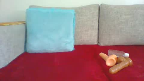 michellevice online show from March 5, 2026, 4:19 am