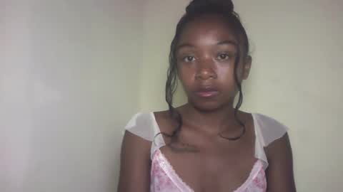 michou_69 online show from May 21, 2026, 6:48 pm