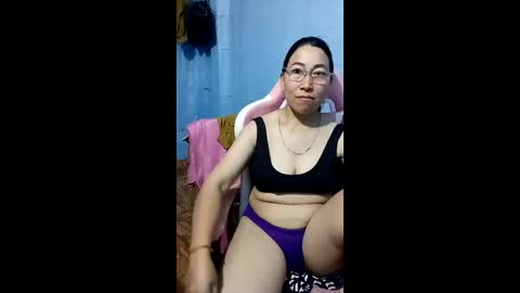 Miky online show from April 18, 2026, 7:58 pm