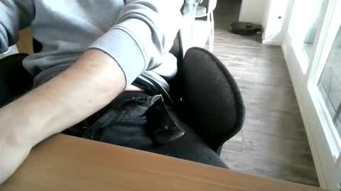 midlifemuscle17941 online show from February 27, 2026, 4:29 pm