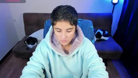 Blue online show from January 23, 2025, 3:05 am