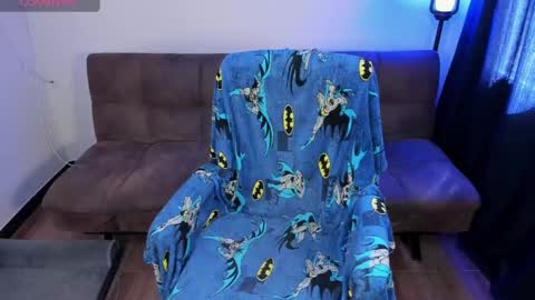 Blue online show from February 15, 2025, 2:33 pm