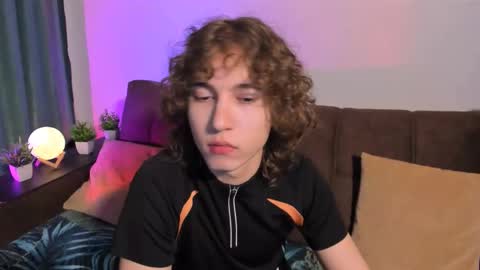 Max online show from January 11, 2026, 4:12 pm