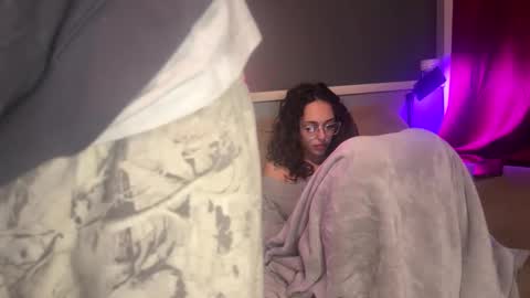 Snapshot of midnight_motion chatting on November 3, 2025, 6:58 am midnight_motion online show from November 3, 2025, 6:58 am