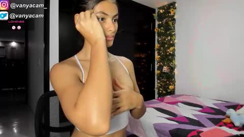 VanyaKlaus online show from February 9, 2026, 11:20 pm