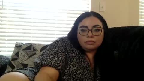 midnightbruja111 online show from November 21, 2025, 8:29 pm