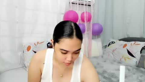 Bunny 3 online show from November 10, 2025, 8:52 pm